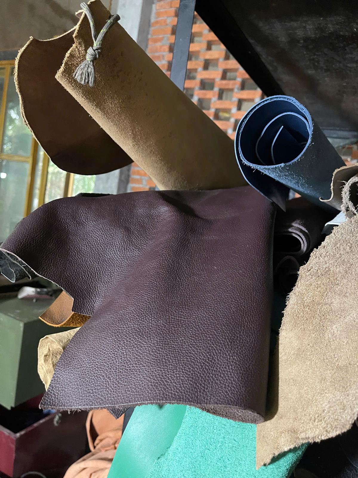DARK BURGUNDY BROWN COWHIDE