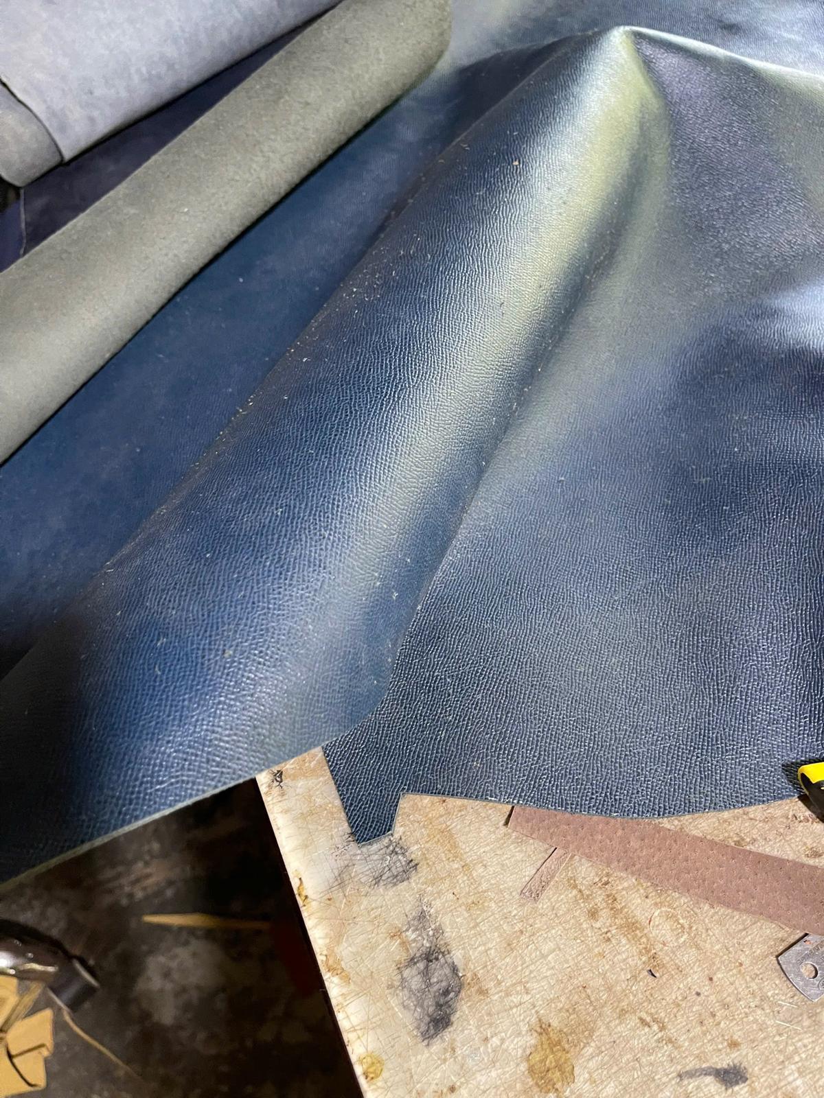 DARK NAVY COWHIDE