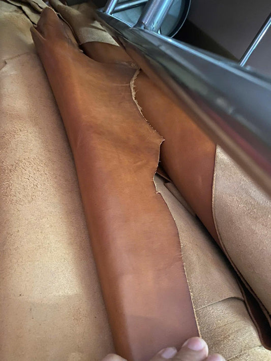 SADDLE TAN COWHIDE